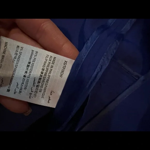 This is a blue suit comes with blazer and pants. It is an XS. - Picture 6 of 10